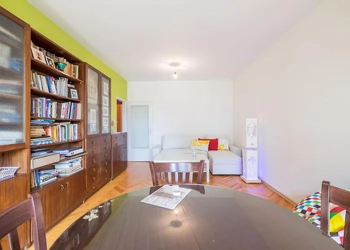 Beautiful Flat In Central Location By Flat Mаnager